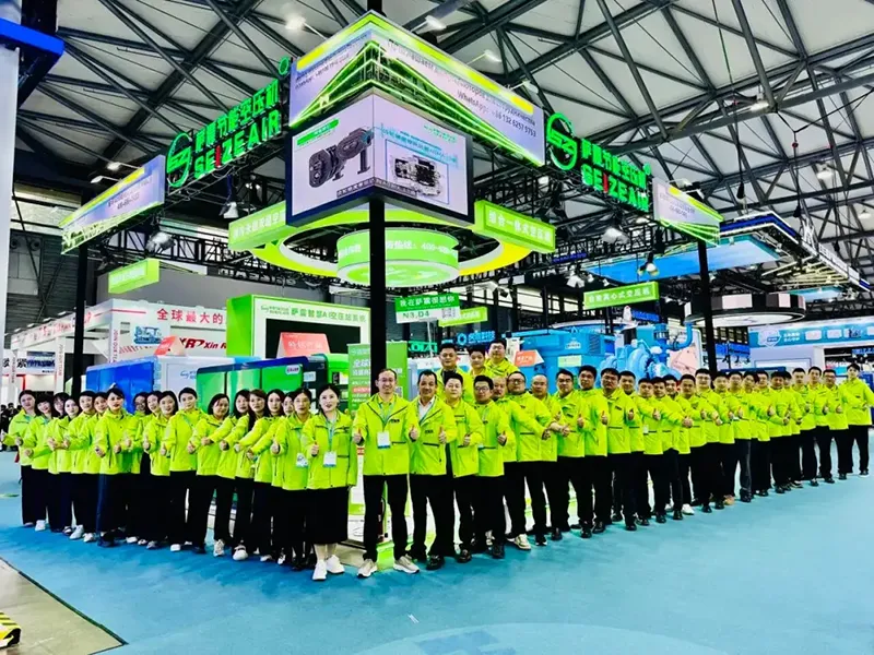 Seize Air Ra mắt máy nén khí tiết kiệm năng lượng mới tại PTC Châu Á 2025